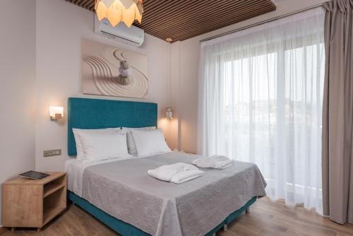 Aequor Luxury Rooms & Apartments