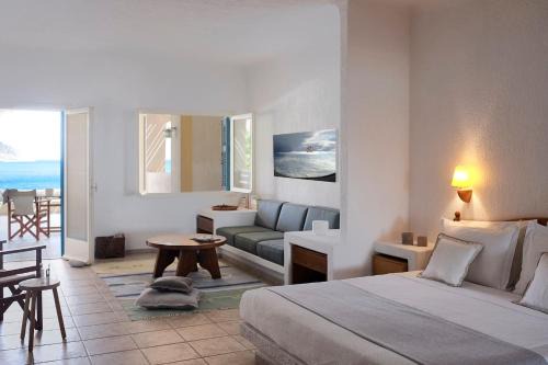 Plaka Sea Front Residence